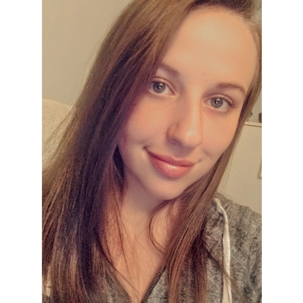 Meet your Posher, Carolyne